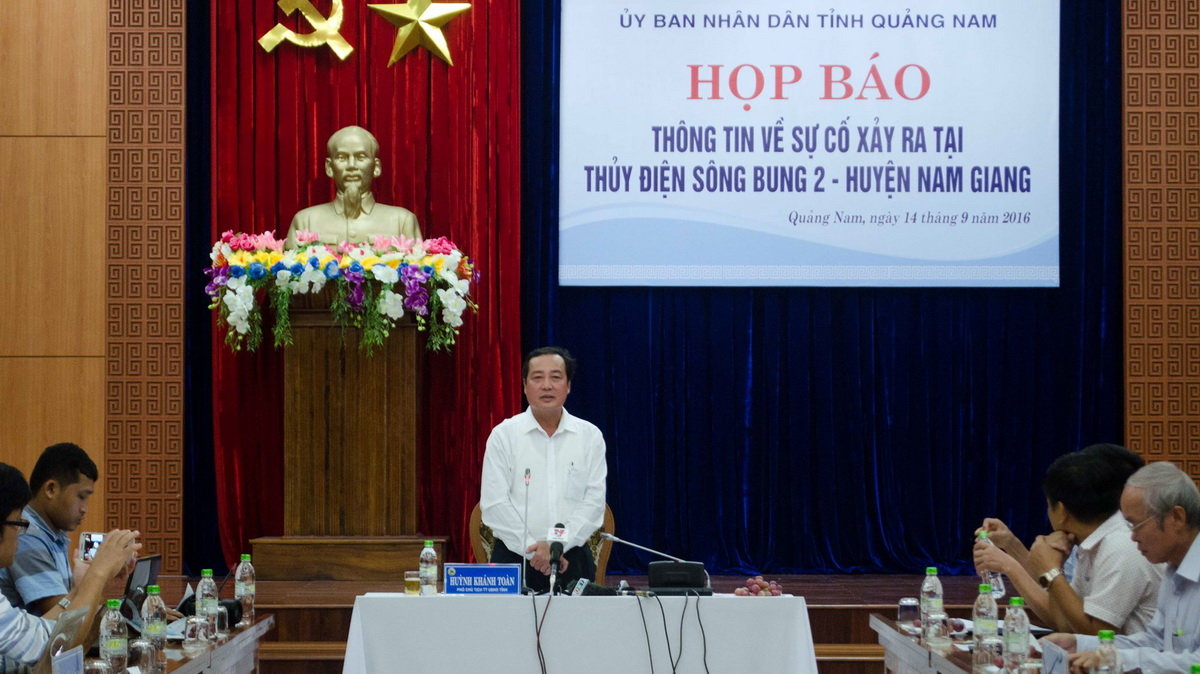 [-]Vỡ[-]đường[-]dẫn[-]thủy[-]điện[-]Sông[-]Bung[-]2:[-]đã[-]từng[-]được[-]cảnh[-]báo?